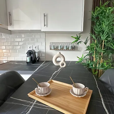 Beautiful Near Grands Boulevards Apartment *