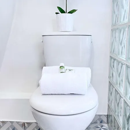 Apartment Beautiful Near Grands Boulevards Paris