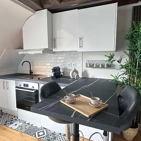 Beautiful Near Grands Boulevards Apartman
