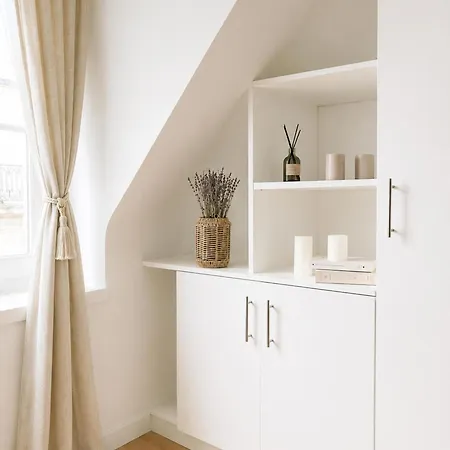 Opera Apartment